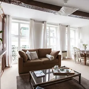 https://les-3-mollettes-du-vieux-lille.lillehotels.org